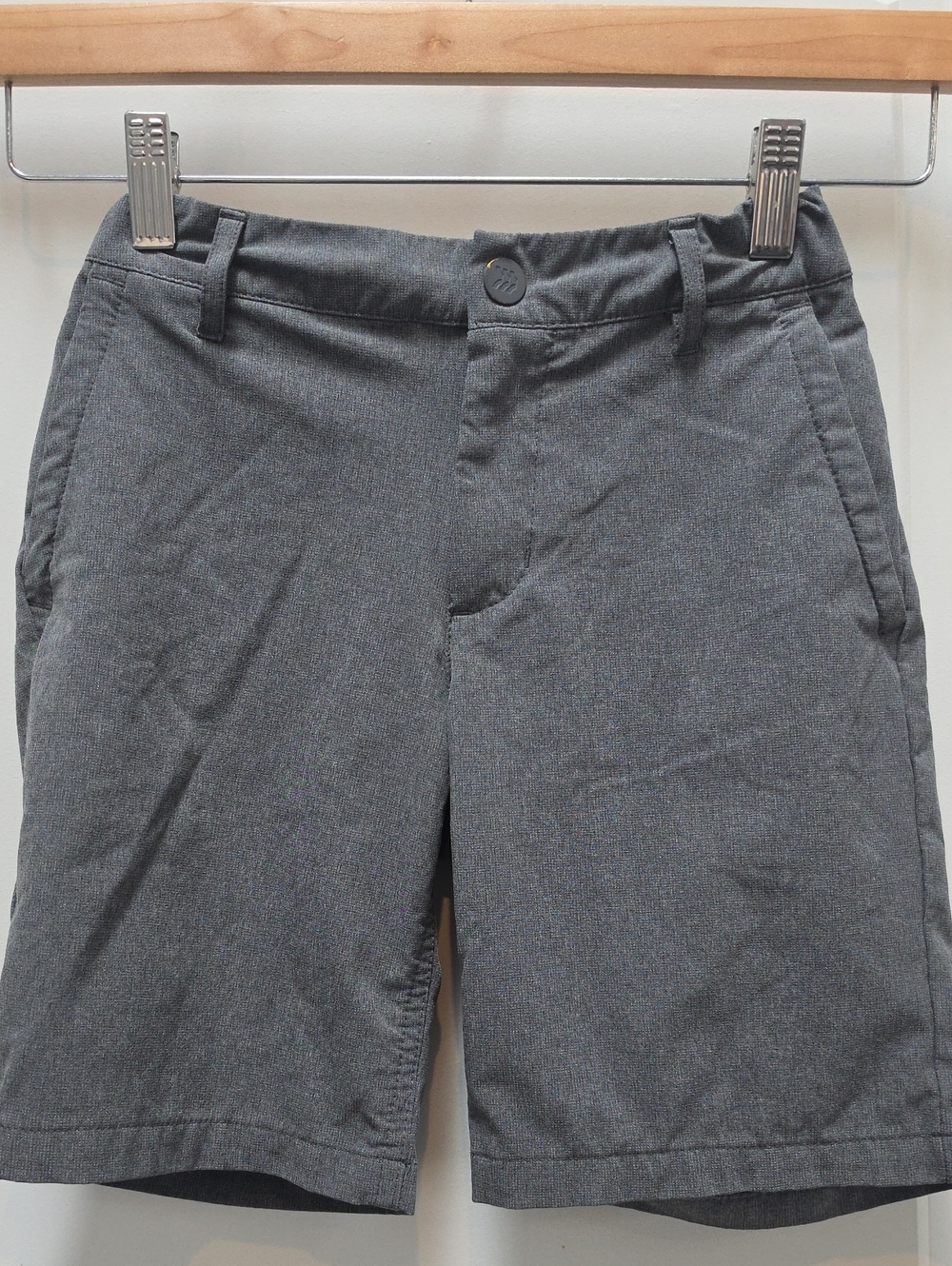 all in motion Gray Bermuda Shorts Size 8 Like New